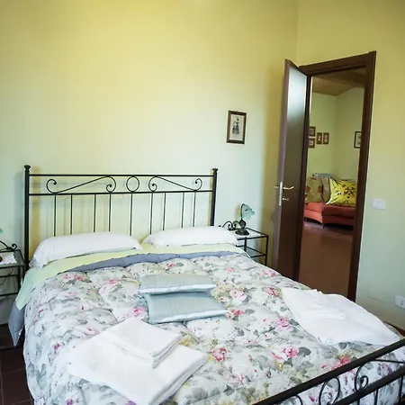 Holiday home Belvilla By Oyo In Pacaino With Pool Paciano