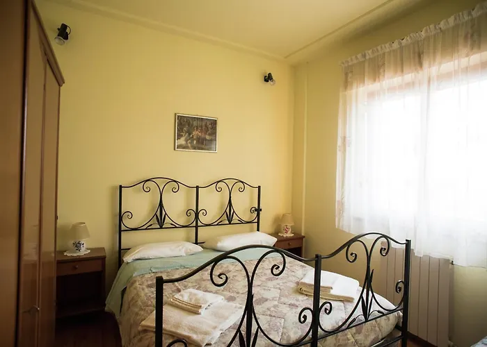 Vakantiehuis Holiday Home In Paciano With Swimming Pool,Terrace,Billiards