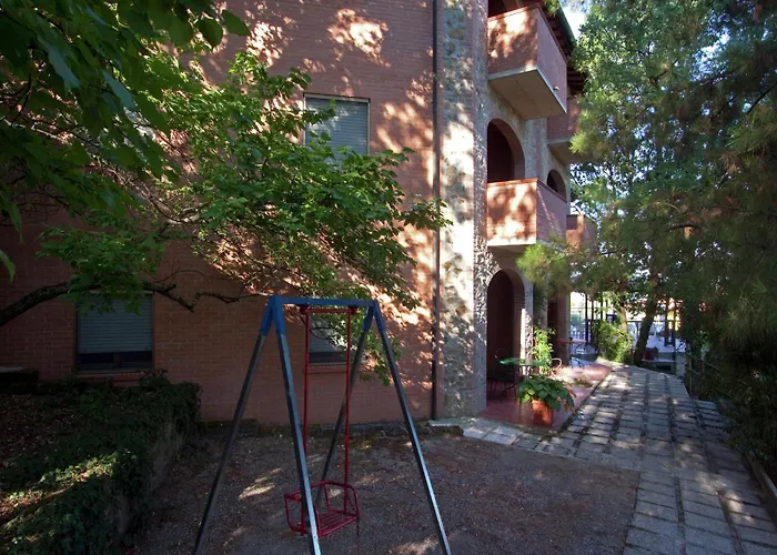 Holiday Home In Paciano With Swimming Pool,Terrace,Billiards Vakantiehuis Paciano